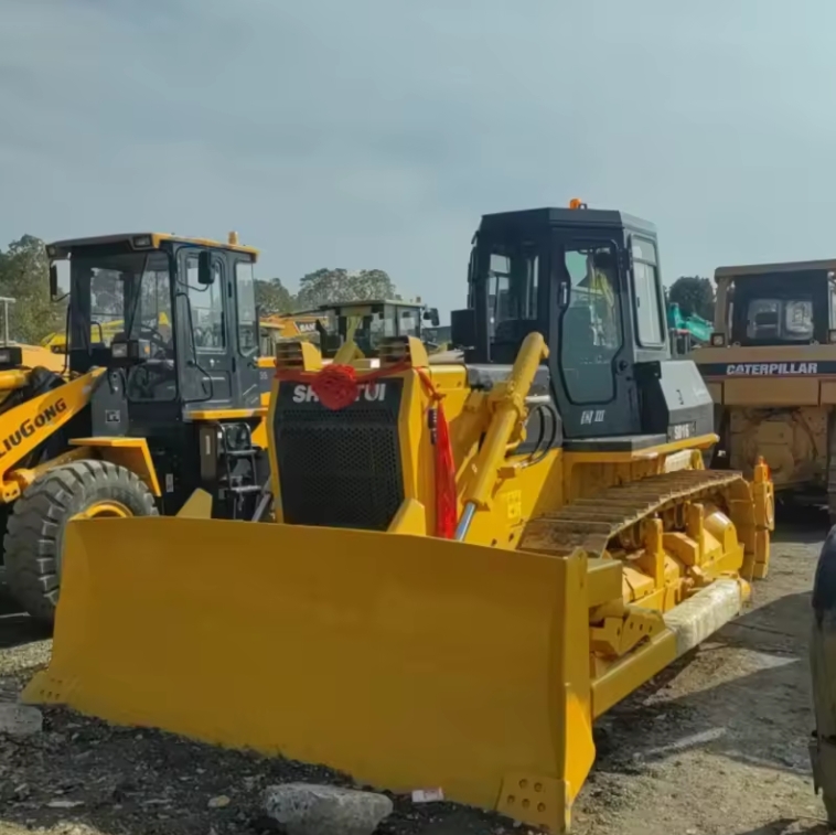 Shantui SD32 Bulldozer