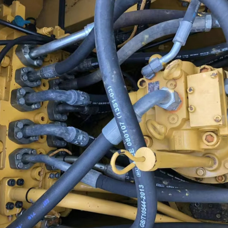 Caterpillar 320D Excavator